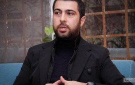 “Dəfələrlə onlara görə məclislərdə pərt olmuşam”