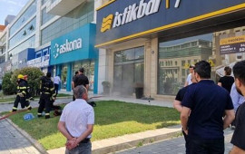 Bakıda məşhur mebel mağazasında yanğın  İşçilər təxliyə edildi 