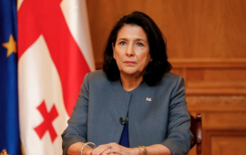 Zurabişvilinin evi gülləbaran edildi  Yaralananlar var