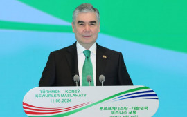 Qurbanqulu Berdiməhəmmədov Prezident İlham Əliyevi təbrik edib