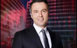 Baş redaktor qızlarla sevgili olduqdan sonra onları işə götürürmüş  Həqiqətlər üzə çıxır