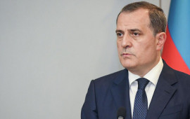 Ceyhun Bayramovdan "Top Ermənistandadır" mesajı