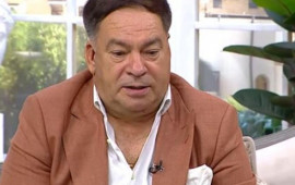 "Həyat yoldaşım mənə görə bütün qızıllarını satdı"